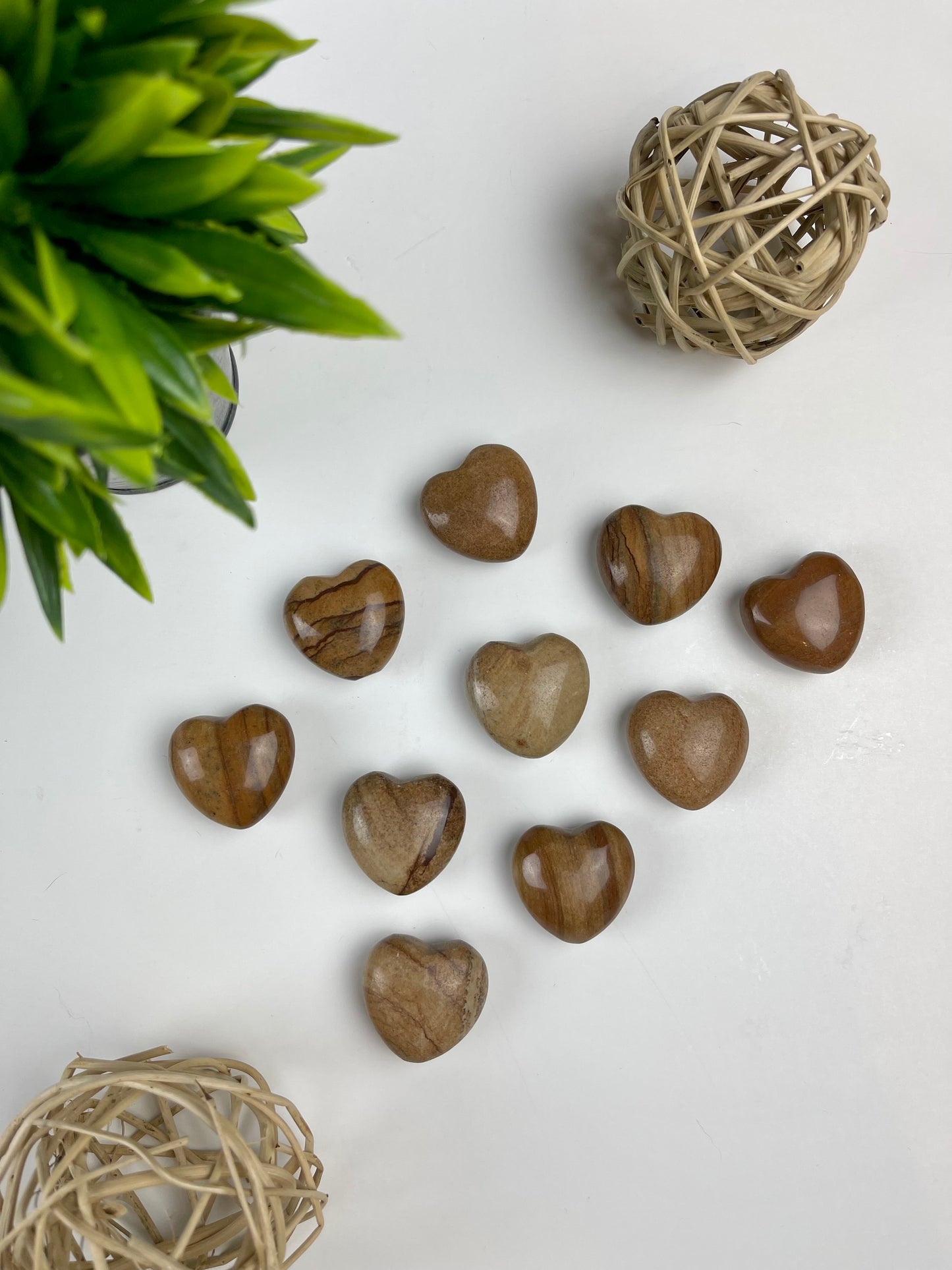 Picture Jasper Hearts - Canadian Crystal Queens
