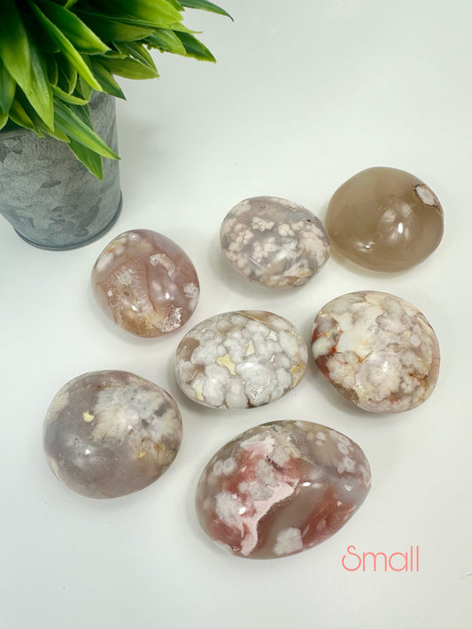 Small Flower Agate Palm Stones