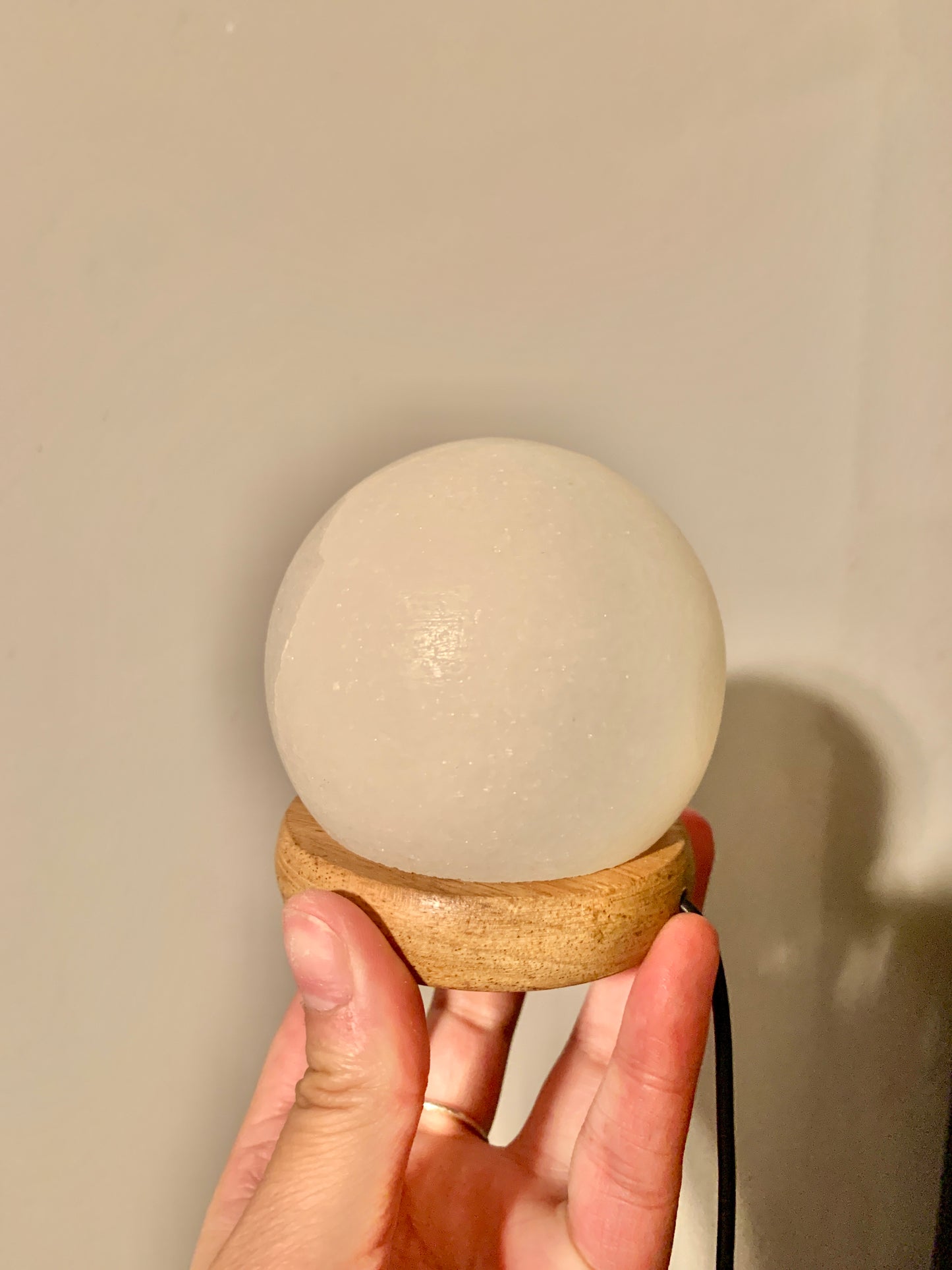 USB Colour Changing White Himalayan Salt Lamp - Sphere
