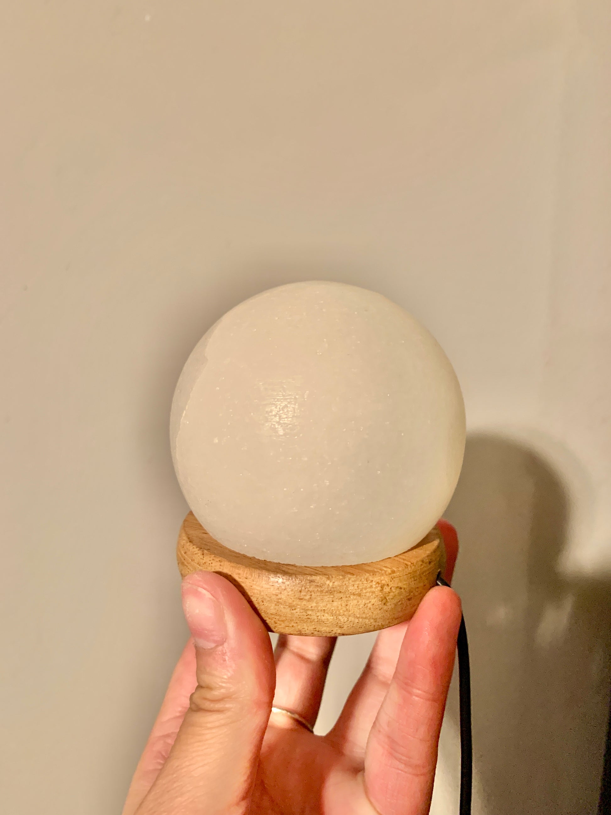 USB Colour Changing White Himalayan Salt Lamp - Sphere