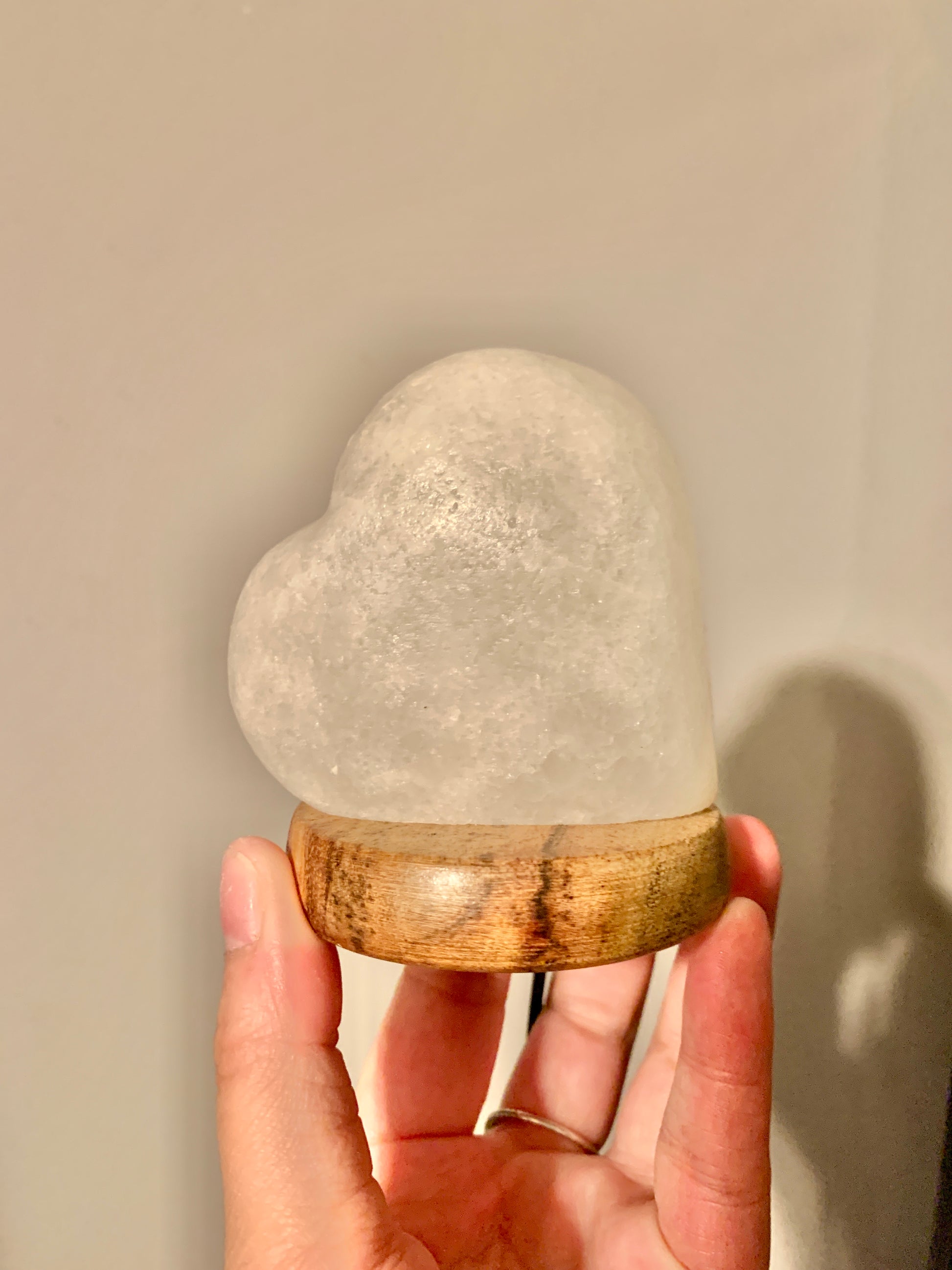 USB Colour Changing White Himalayan Salt Lamp - Heart