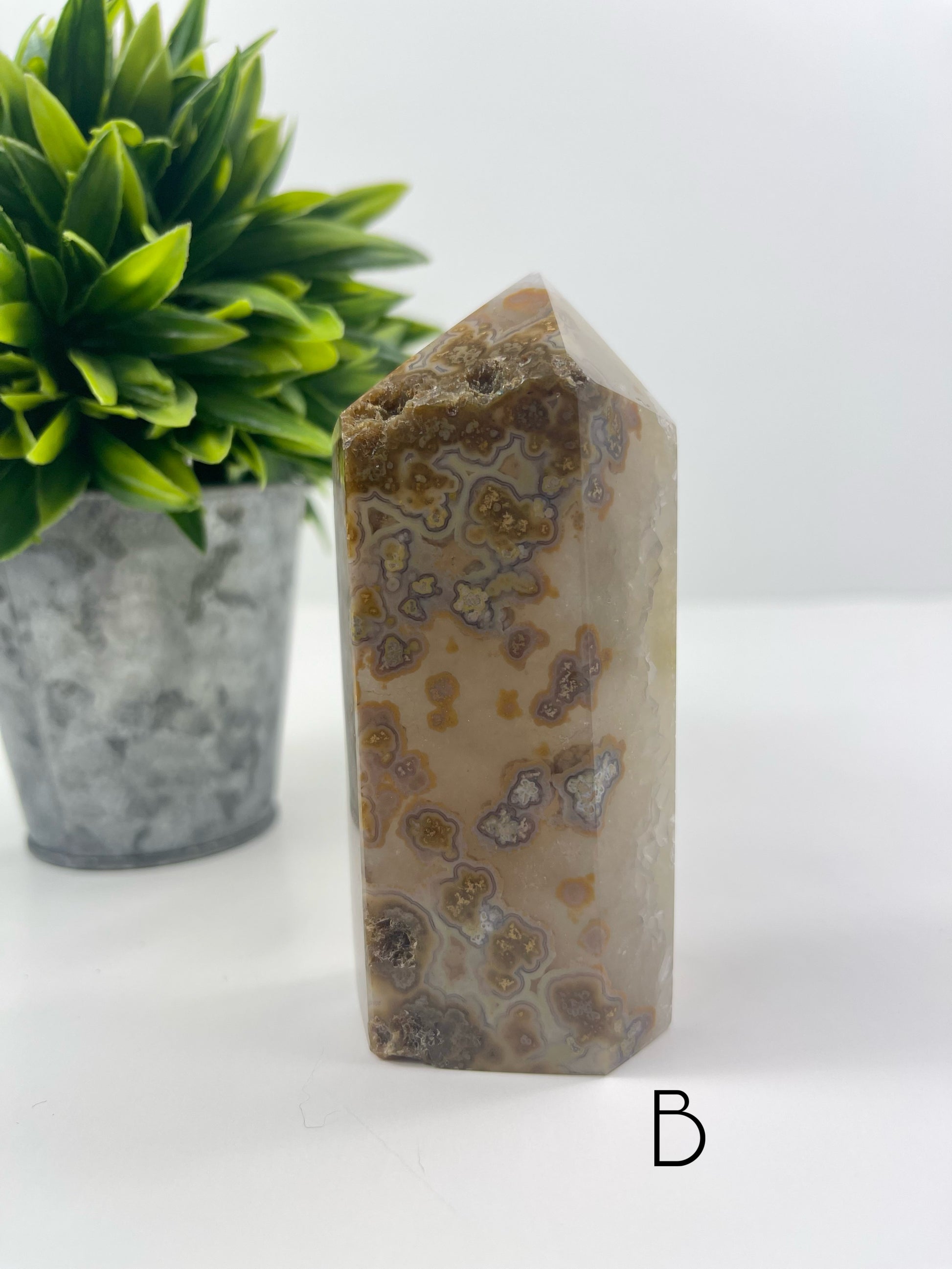 Agate Druzy Tower B
