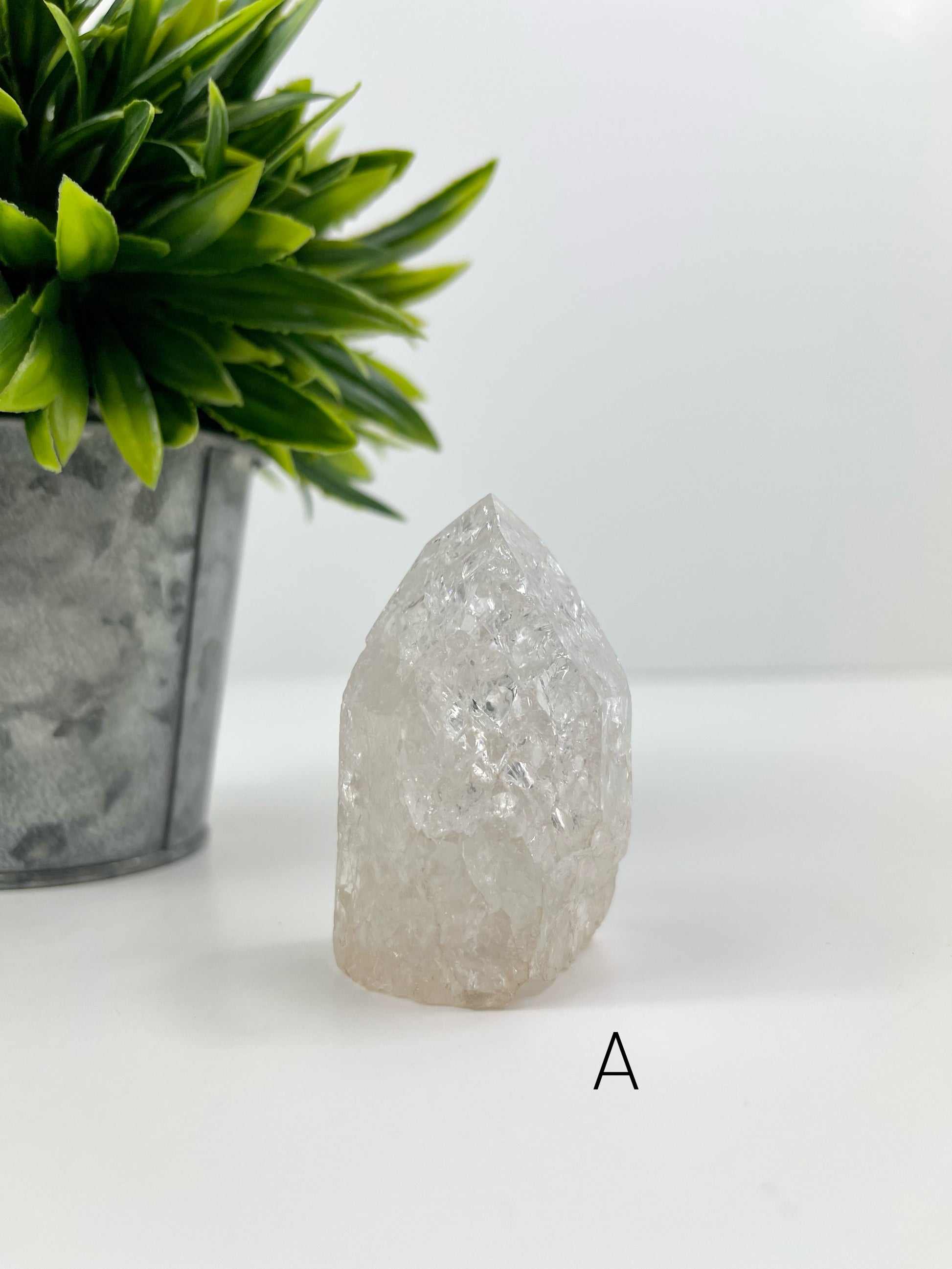 Crackle Quartz Tower A
